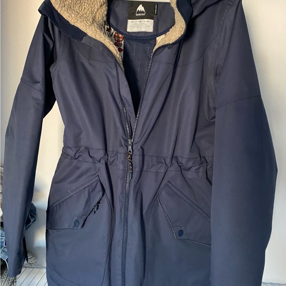 Burton Jacket: Ski / Snowboard / Winter; Women’s Medium